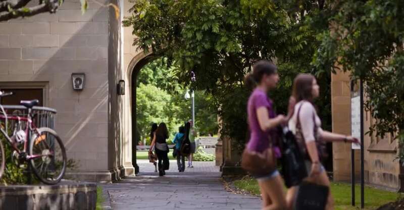 由于生活成本飙升，维州一些大学生甚至饿晕在校园里