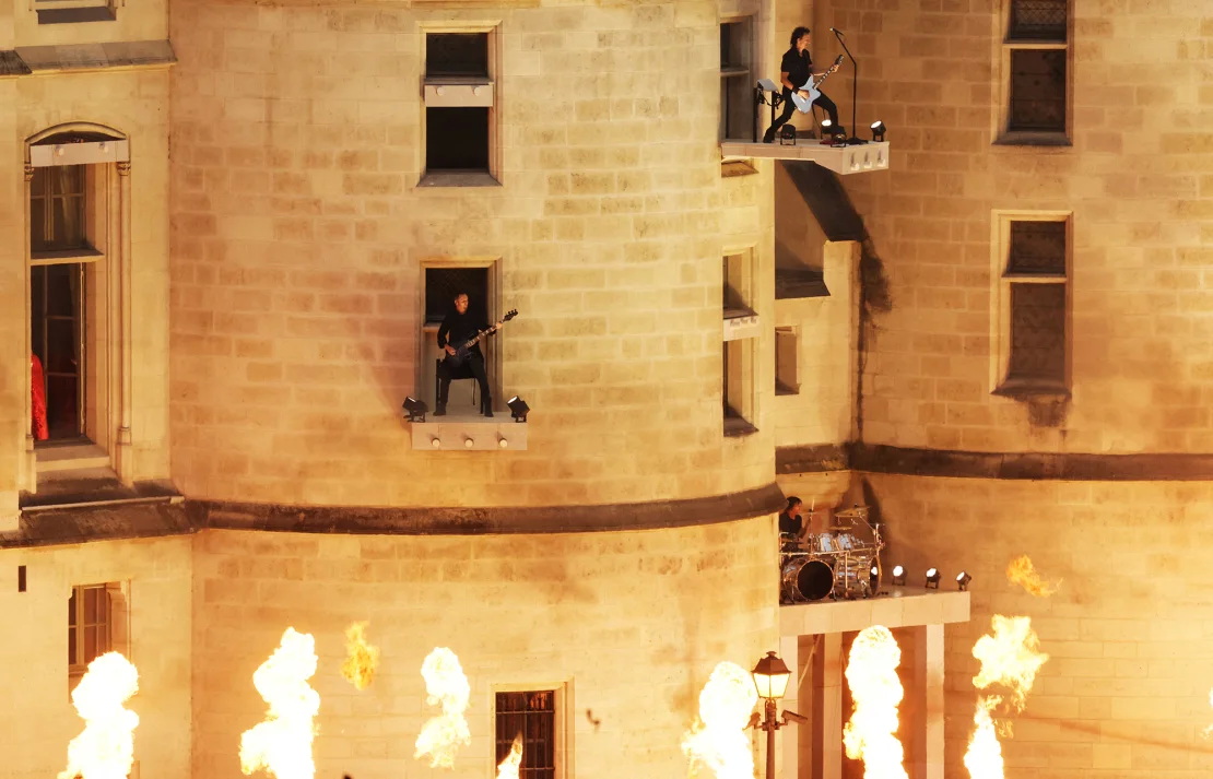 自重金属乐队Gojira的音乐家们表演 自重金属乐队Gojira的音乐家们表演