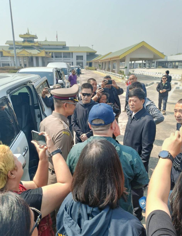 刘忠义一行赴泰缅边境考察