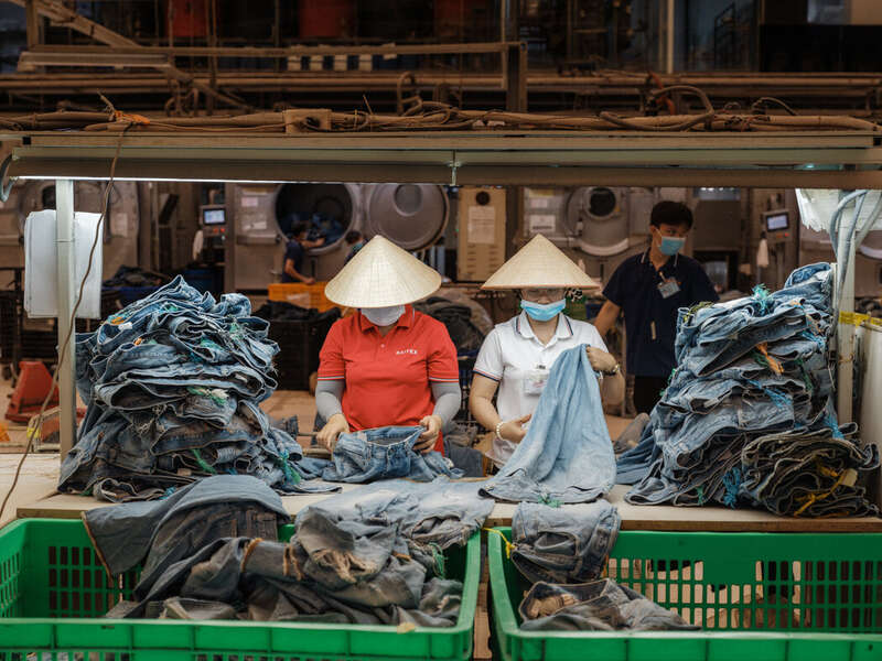 越南同奈省的一家牛仔布厂 越南同奈省的一家牛仔布厂