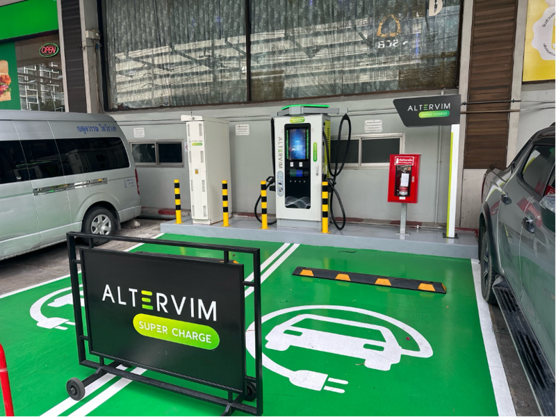 泰国曼谷街头出现越来越多的充电桩 泰国曼谷街头出现越来越多的充电桩