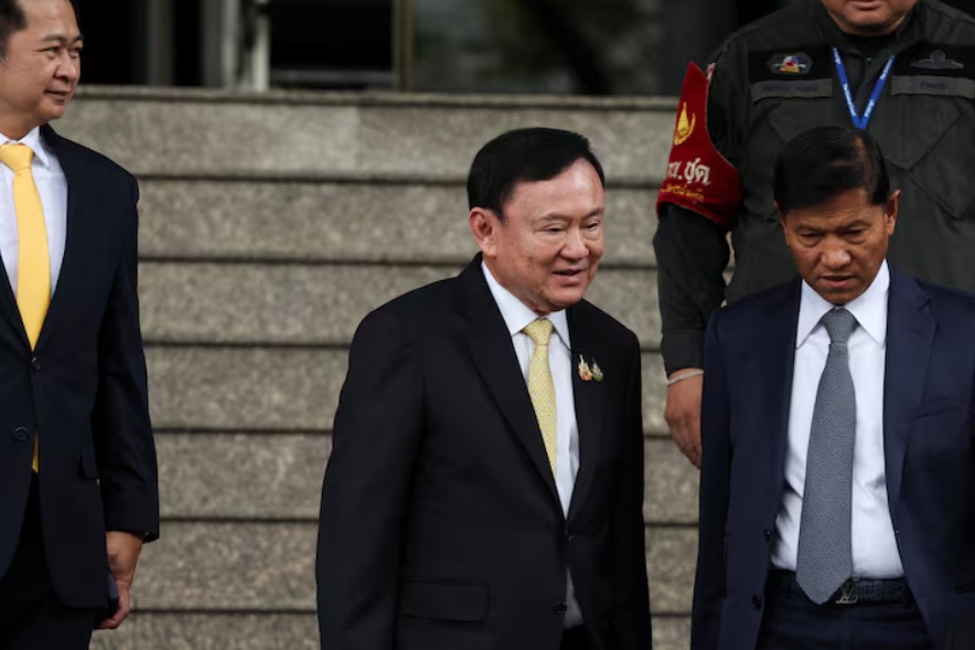 泰国前总理他信·西那瓦离开泰国之前,泰国刑事法庭宣判他无罪 泰国前总理他信·西那瓦离开泰国之前,泰国刑事法庭宣判他无罪