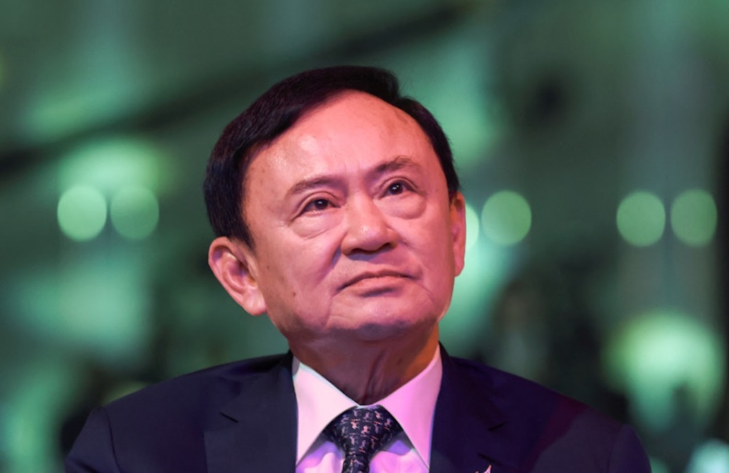 他信出席曼谷的一个论坛